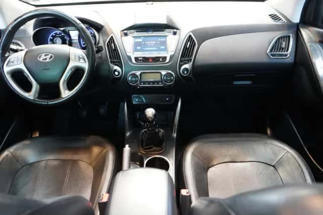 Hyundai ix35 (2013) thumbnail 2