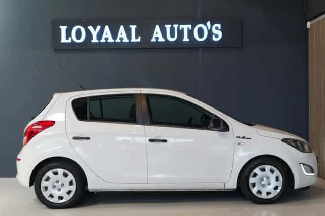 Hyundai i20 (2012) thumbnail 6