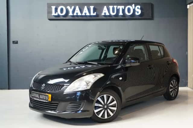 Suzuki Swift (2011) thumbnail 4