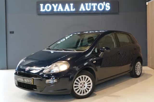 Fiat Punto (2011) thumbnail 4