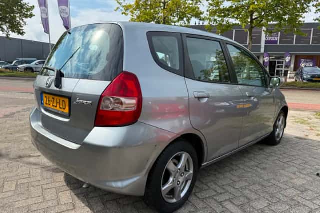 Honda Jazz (2008) thumbnail 3