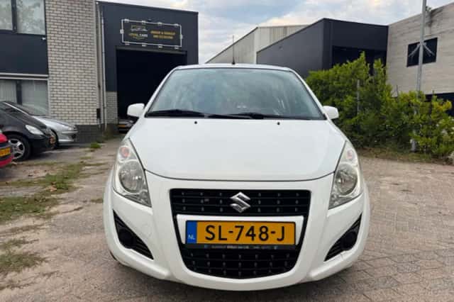 Suzuki Splash (2012) thumbnail 6