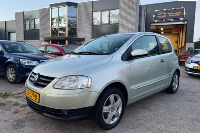 Volkswagen Fox (2010) thumbnail 1