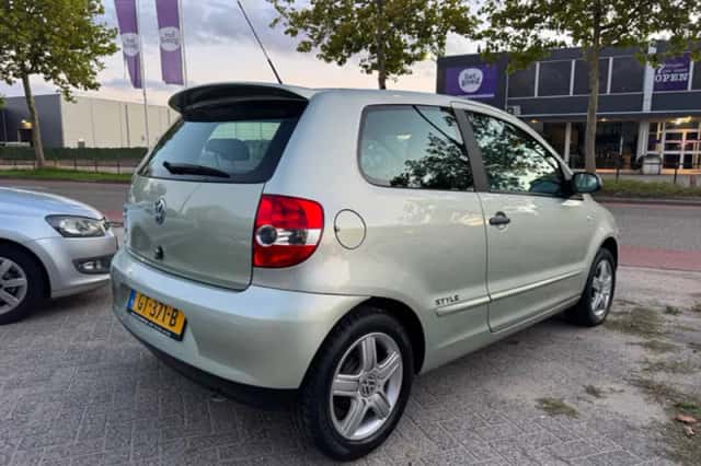 Volkswagen Fox (2010) thumbnail 4