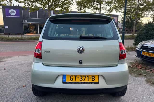 Volkswagen Fox (2010) thumbnail 6