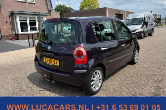 Renault Modus (2005) thumbnail 3