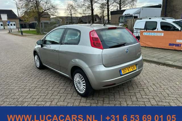 Fiat Grande Punto (2007) thumbnail 3