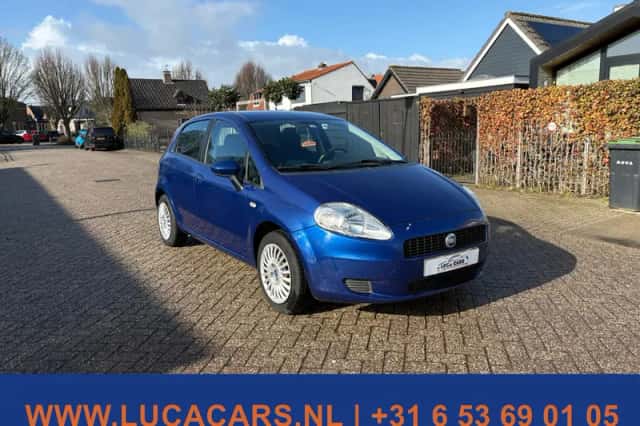 Fiat Grande Punto (2006) thumbnail 2