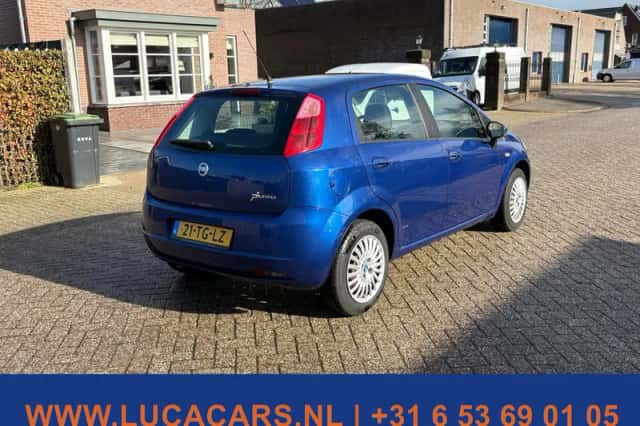 Fiat Grande Punto (2006) thumbnail 4