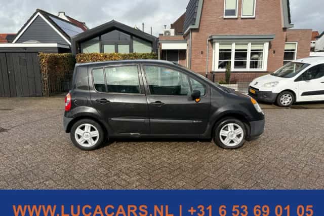 Renault Modus (2004) thumbnail 6