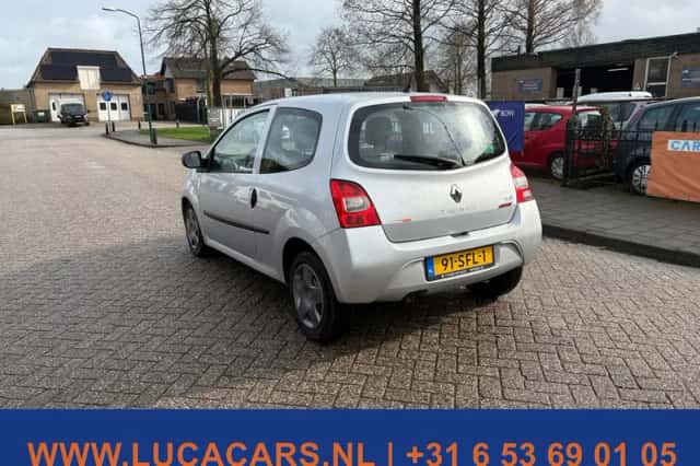 Renault Twingo (2011) thumbnail 3