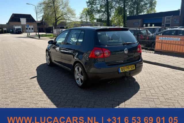 Volkswagen Golf (2004) thumbnail 3