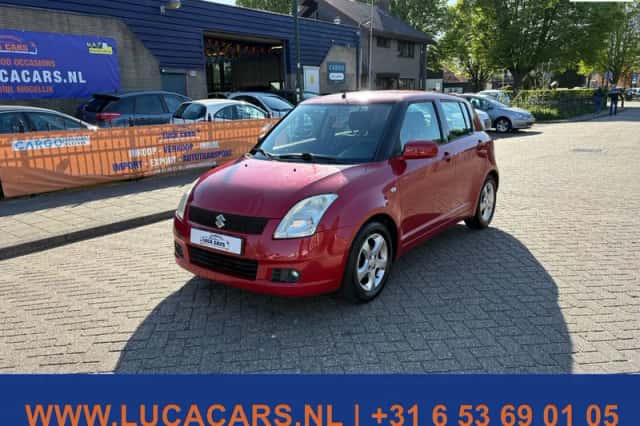 Suzuki Swift (2005) thumbnail 1
