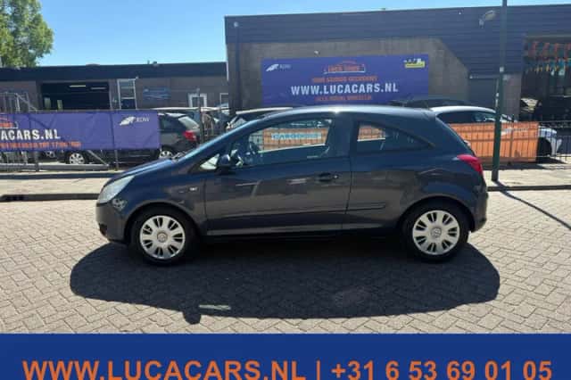 Opel Corsa (2007) thumbnail 6