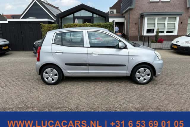 Kia Picanto (2007) thumbnail 5