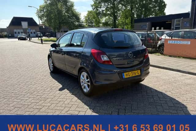 Opel Corsa (2007) thumbnail 4