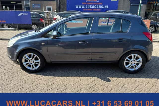 Opel Corsa (2007) thumbnail 6