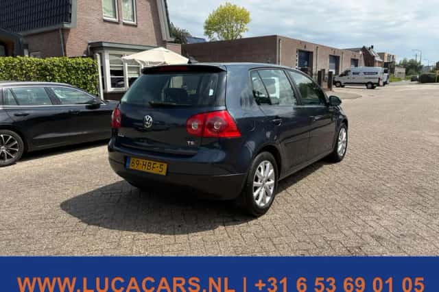 Volkswagen Golf (2008) thumbnail 4