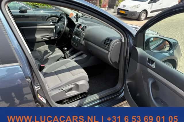 Volkswagen Golf (2008) thumbnail 6