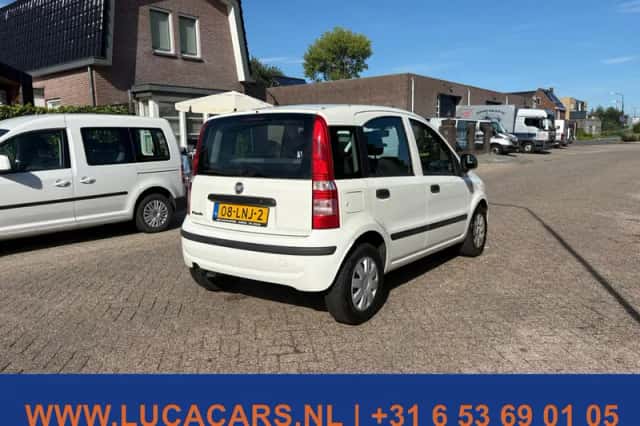 Fiat Panda (2010) thumbnail 3