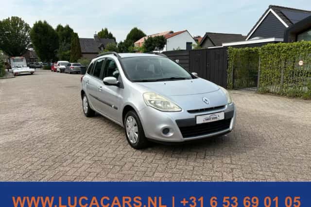 Renault Clio (2010) thumbnail 2