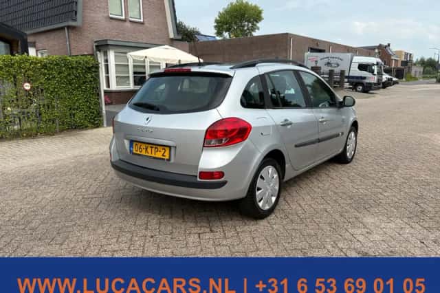 Renault Clio (2010) thumbnail 3
