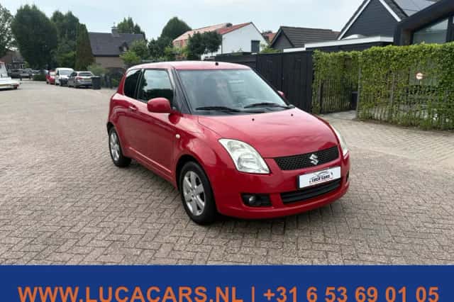 Suzuki Swift (2008) thumbnail 2