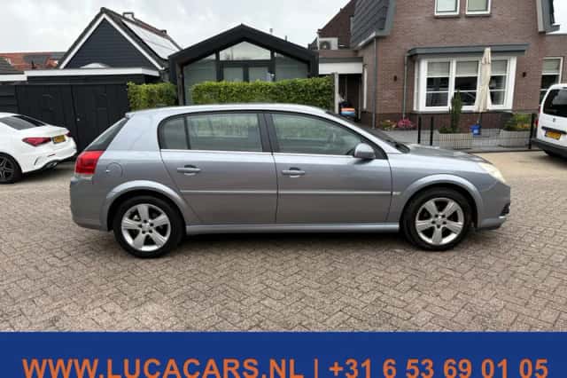 Opel Signum (2005) thumbnail 6