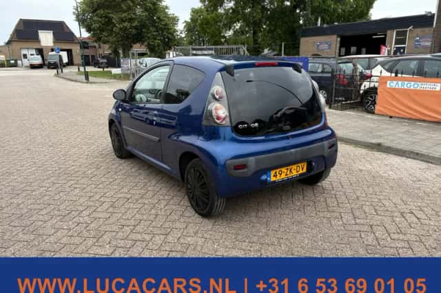 Citroën C1 (2008) thumbnail 3