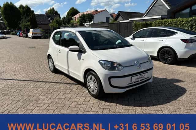 Volkswagen Up! (2012) thumbnail 2