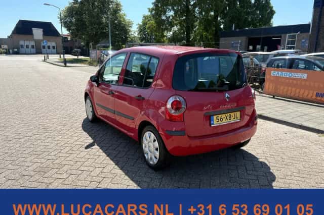 Renault Modus (2007) thumbnail 3