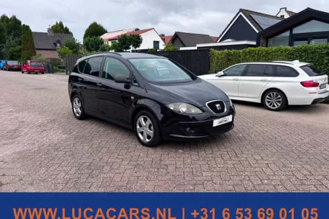 SEAT Altea XL (2008) thumbnail 2
