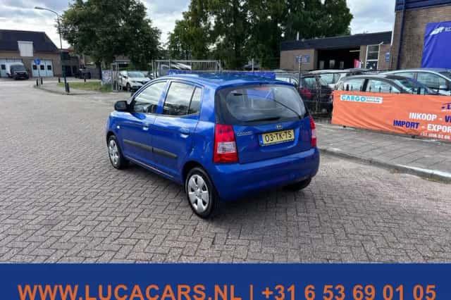 Kia Picanto (2006) thumbnail 3