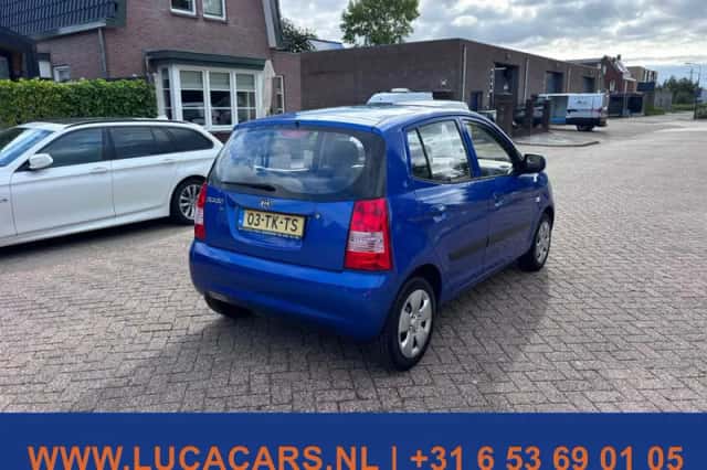 Kia Picanto (2006) thumbnail 4