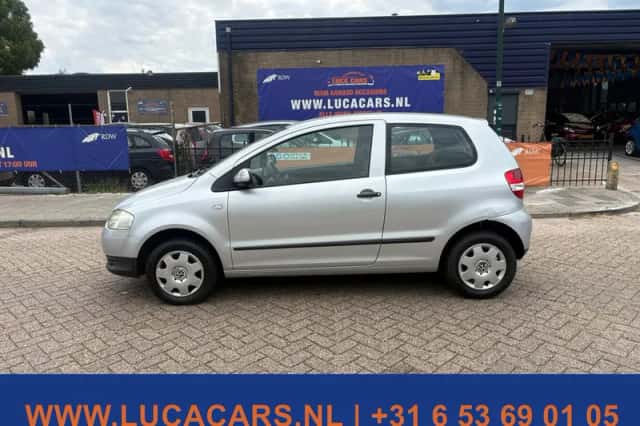 Volkswagen Fox (2007) thumbnail 5