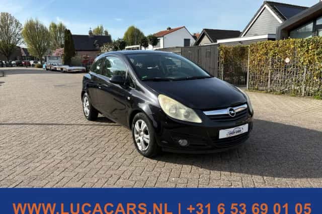 Opel Corsa (2009) thumbnail 2
