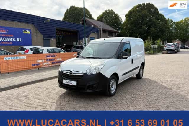 Opel Combo (2017) thumbnail 1