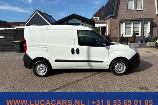 Opel Combo (2017) thumbnail 6