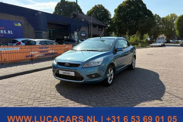 Ford Focus (2008) thumbnail 2