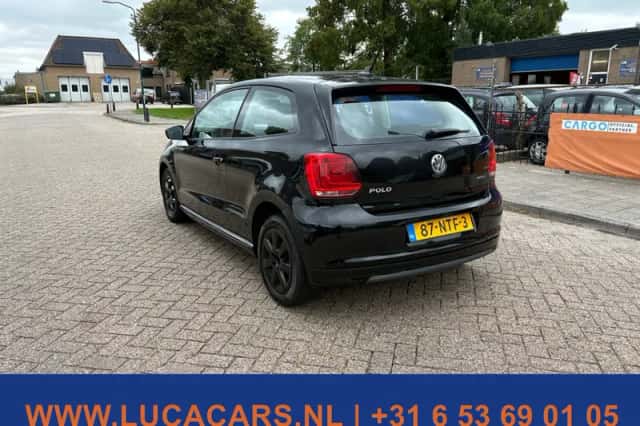 Volkswagen Polo (2010) thumbnail 3