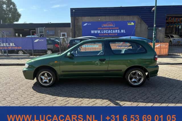 Nissan Almera (1999) thumbnail 5
