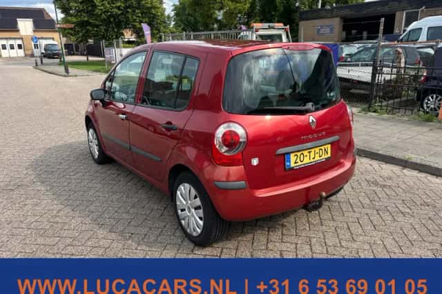 Renault Modus (2006) thumbnail 4