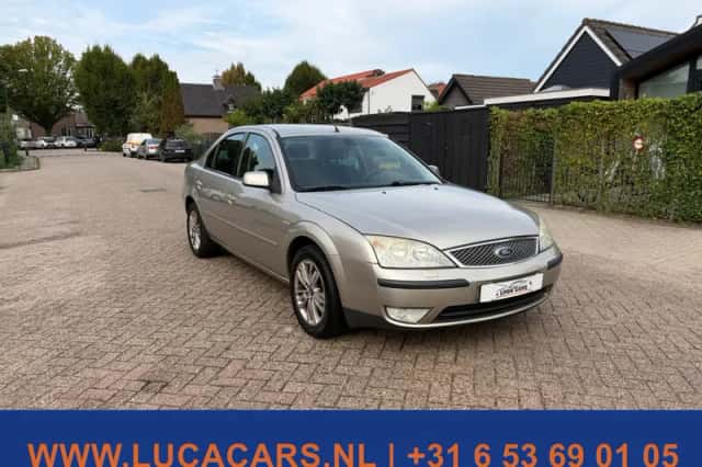 Ford Mondeo (2003) thumbnail 2