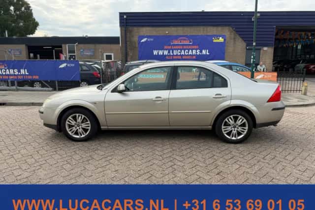 Ford Mondeo (2003) thumbnail 6