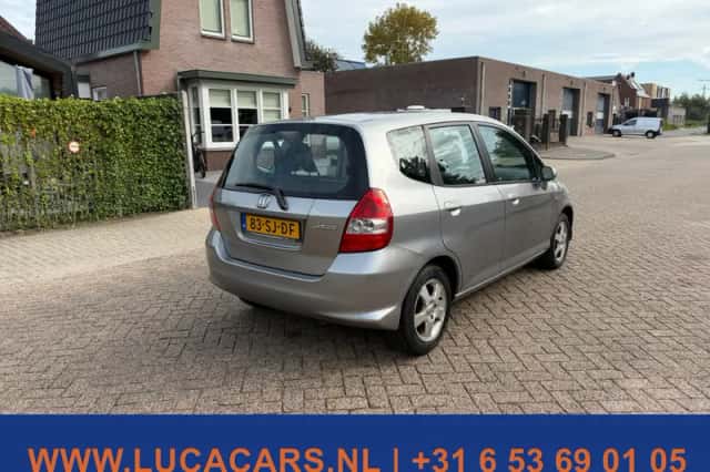 Honda Jazz (2006) thumbnail 4