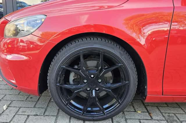 Volvo V40 (2013) thumbnail 5