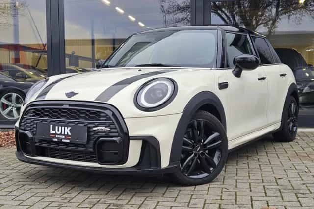 MINI Cooper (2021) thumbnail 1