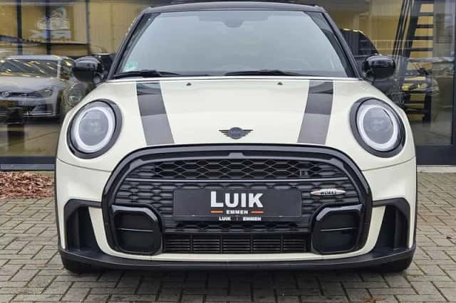 MINI Cooper (2021) thumbnail 4