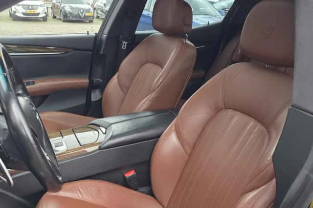 Maserati Ghibli (2014) thumbnail 2