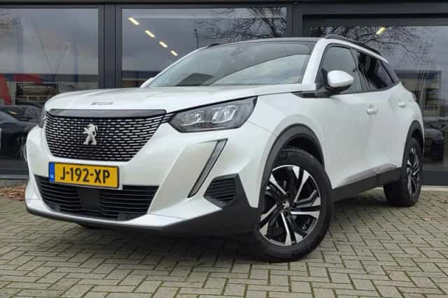 Peugeot 2008 (2020) thumbnail 1